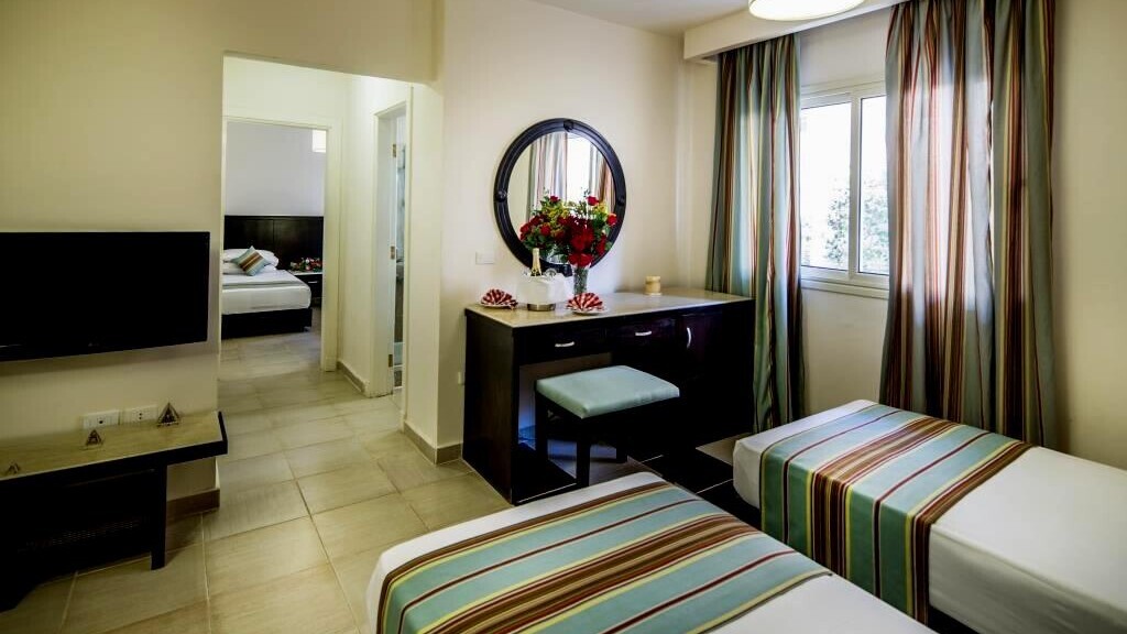 El Karma Aqua Beach Resort